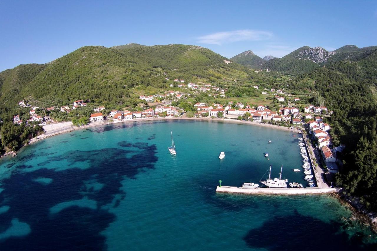 Apartments By The Sea Zuljana, Peljesac - 19080 Bagian luar foto