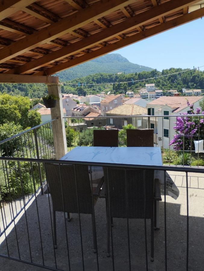 Apartments By The Sea Zuljana, Peljesac - 19080 Bagian luar foto